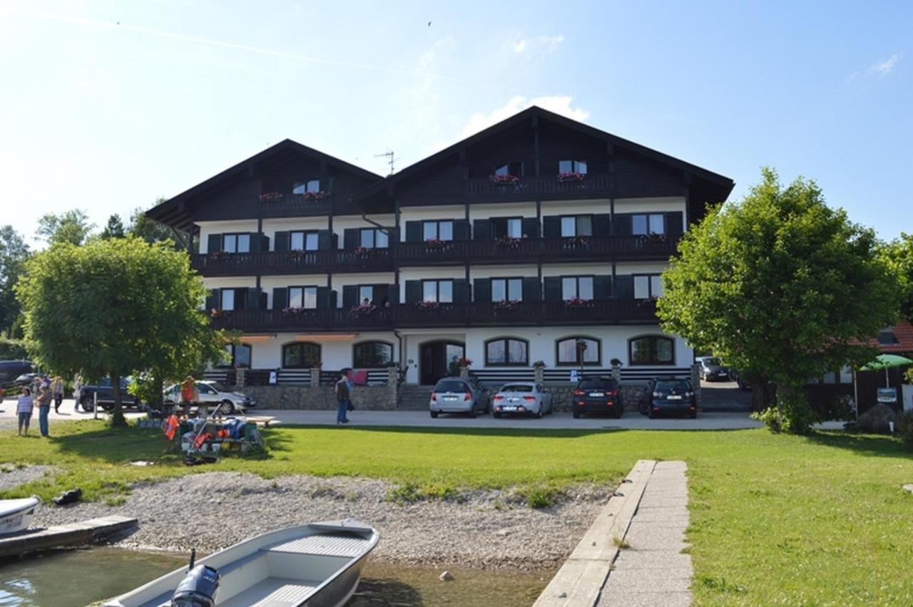 Gaestehaus Gruenaeugl Am See Gstadt am Chiemsee Exterior foto
