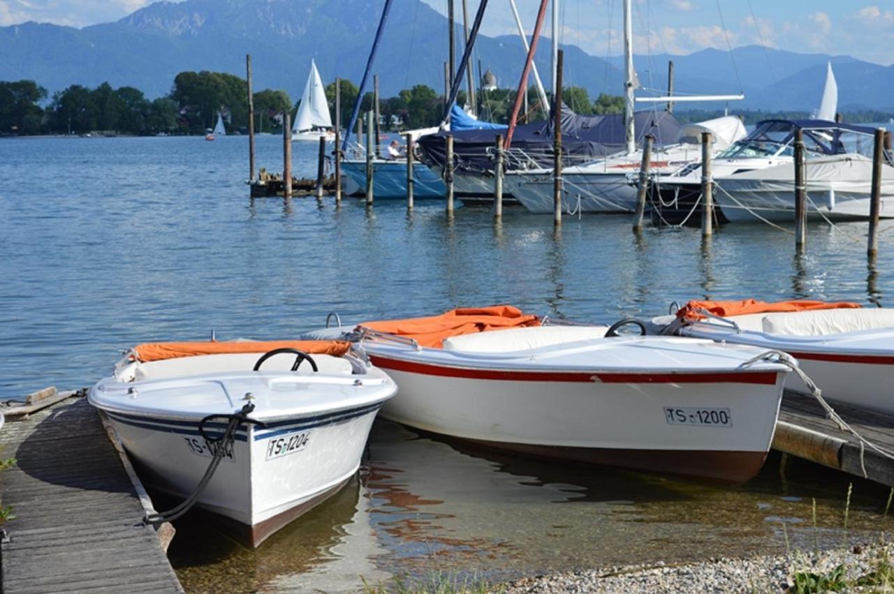 Gaestehaus Gruenaeugl Am See Gstadt am Chiemsee Exterior foto