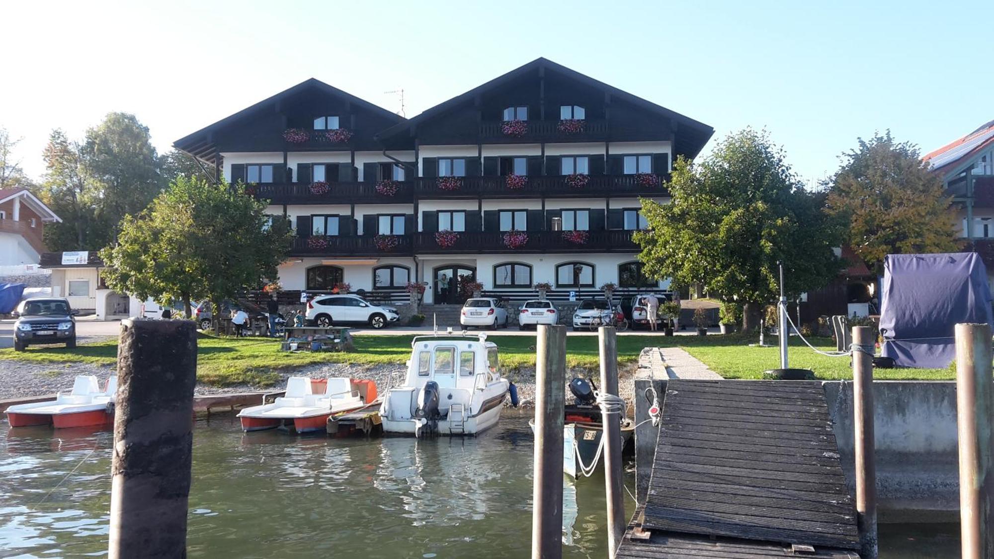 Gaestehaus Gruenaeugl Am See Gstadt am Chiemsee Exterior foto